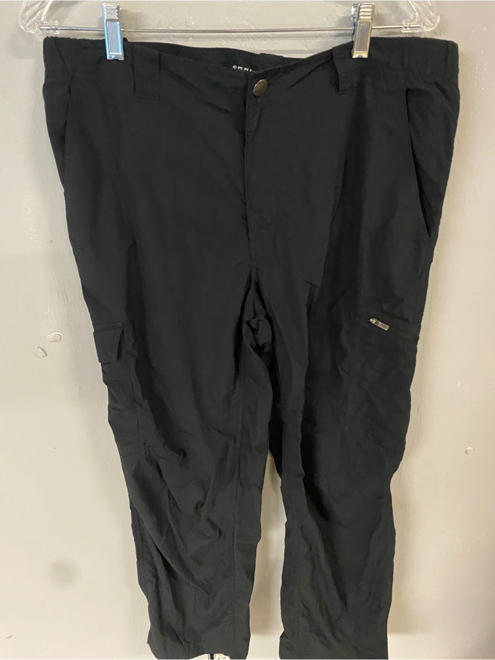 Columbia Men's Black Cargo Pants with Multiple Pockets